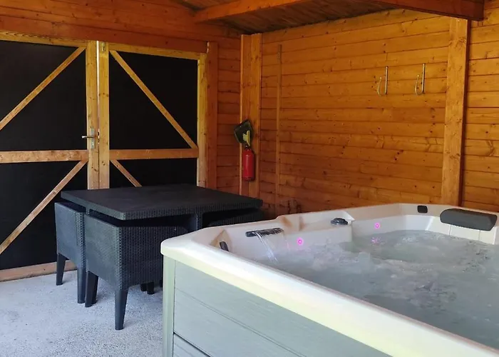 בית נופש Le Rensy *